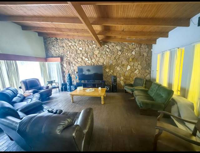 FARM FOR SALE IN LEEUWFONTEIN